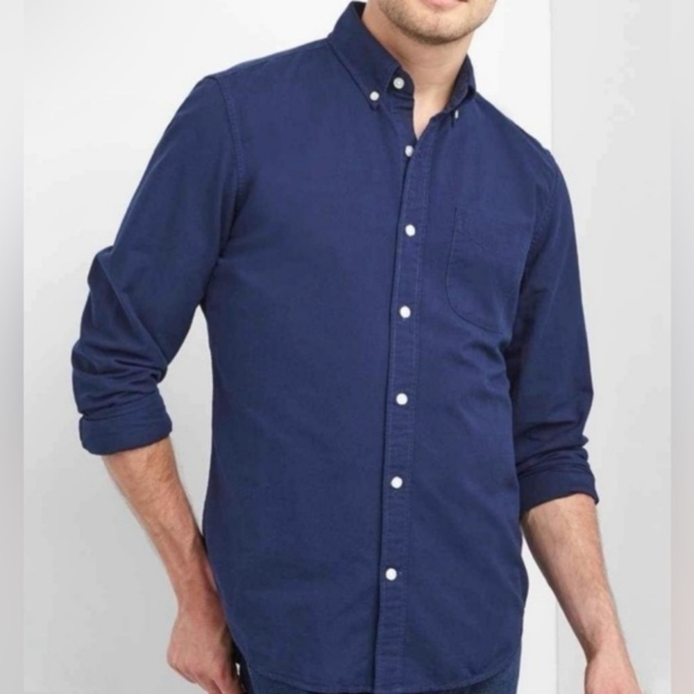 GAP Men's Casual Button Down Shirt